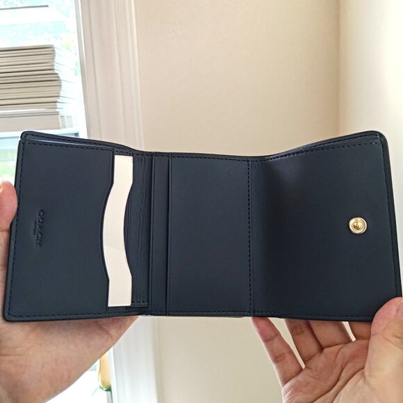 Coach Card Holder Wallet In Signature Canvas With Cherry Print CZ448 Navy blue - Picture 7 of 8